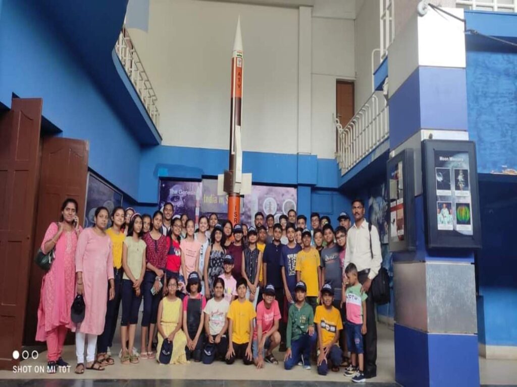 4f3819ca-dbf0-44e5-9ab6-1e46d576