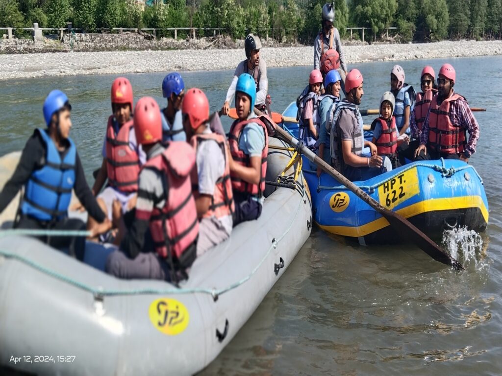 filter: 0; fileterIntensity: 0.0; filterMask: 0; module: portrait; 
hw-remosaic: false; 
touch: (0.9898148, 0.60008305); 
modeInfo: HDR Beauty ; 
sceneMode: 2; 
cct_value: 5642; 
AI_Scene: (-1, -1); 
aec_lux: 121.37036; 
aec_lux_index: 0; 
hist255: 0.0; 
hist252~255: 0.0; 
hist0~15: 0.0; 
albedo:  ; 
confidence:  ; 
motionLevel: -1; 
weatherinfo: null; 
temperature: 45;