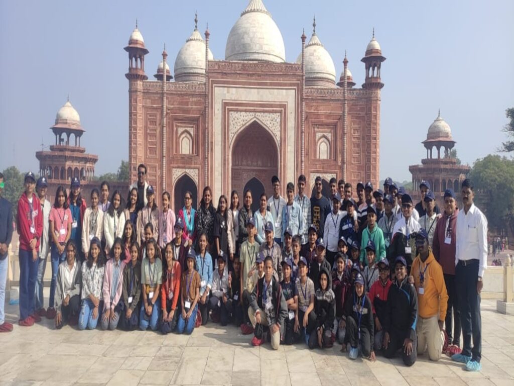 WhatsApp Image 2025-01-01 at 16.00.44