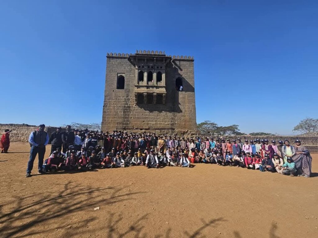 WhatsApp Image 2025-10-05 at 09.41.15 (1)