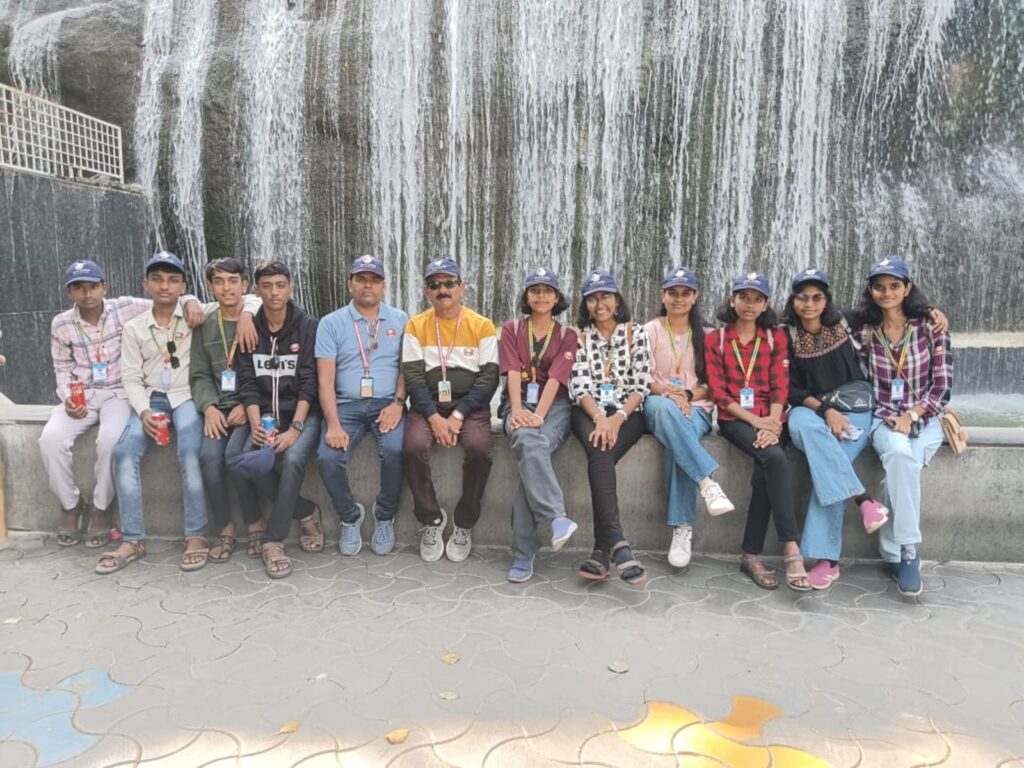 WhatsApp Image 2025-10-06 at 10.17.28 (1) (2)