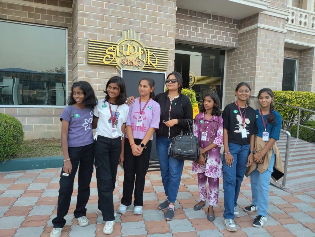 WhatsApp Image 2025-11-22 at 19.01.28 (1)