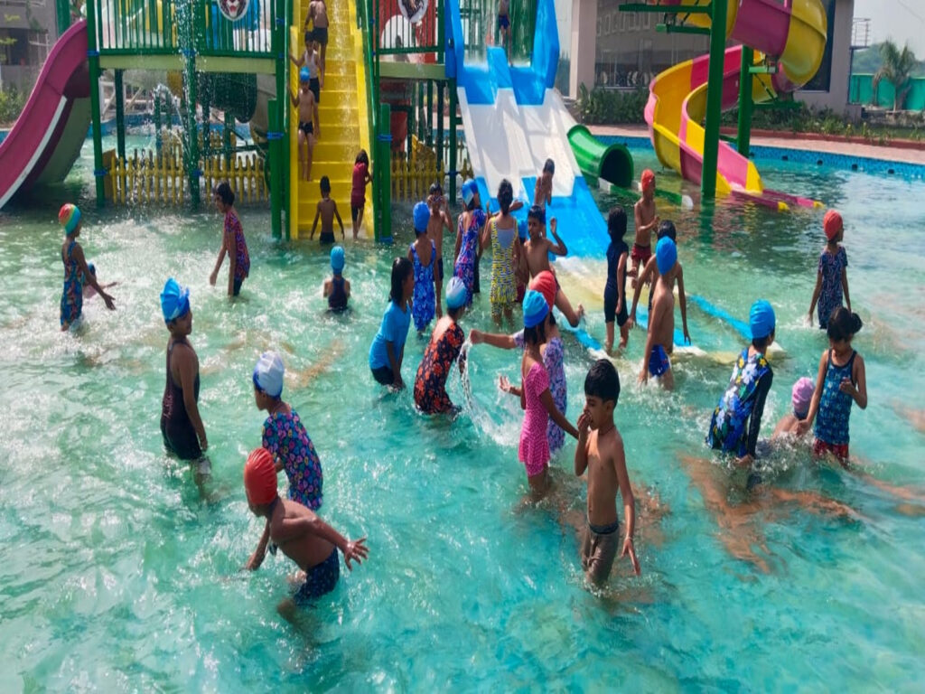 WhatsApp Image 2025-12-17 at 23.32.32