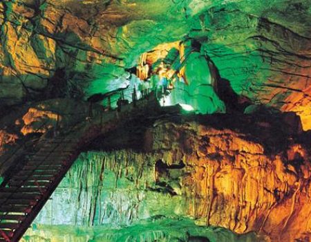 249844919BorraCaves_Main