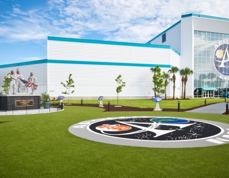 Kennedy-Space-Center-Visitor-Complex-ApolloSaturn-V-Center-Photo-courtesy-of-Kennedy-Space-Center-Visitor-Complex