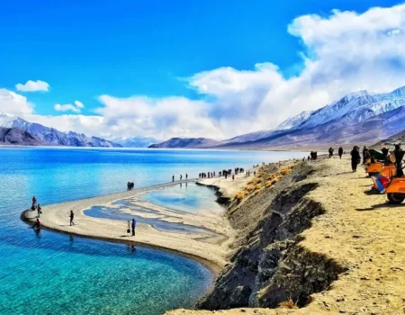 Ladakh-Best-Places-for-Photography-in-Pangong-Lake