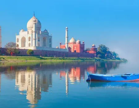 cover-image-of-10-Places-To-Visit-In-Agra_26th-nov