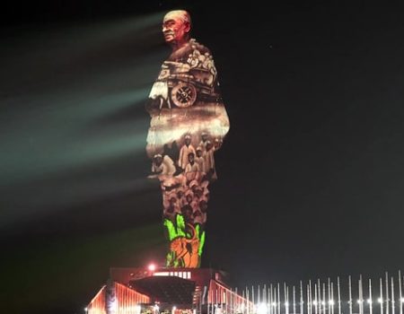 statueof-unity7-5-19-min